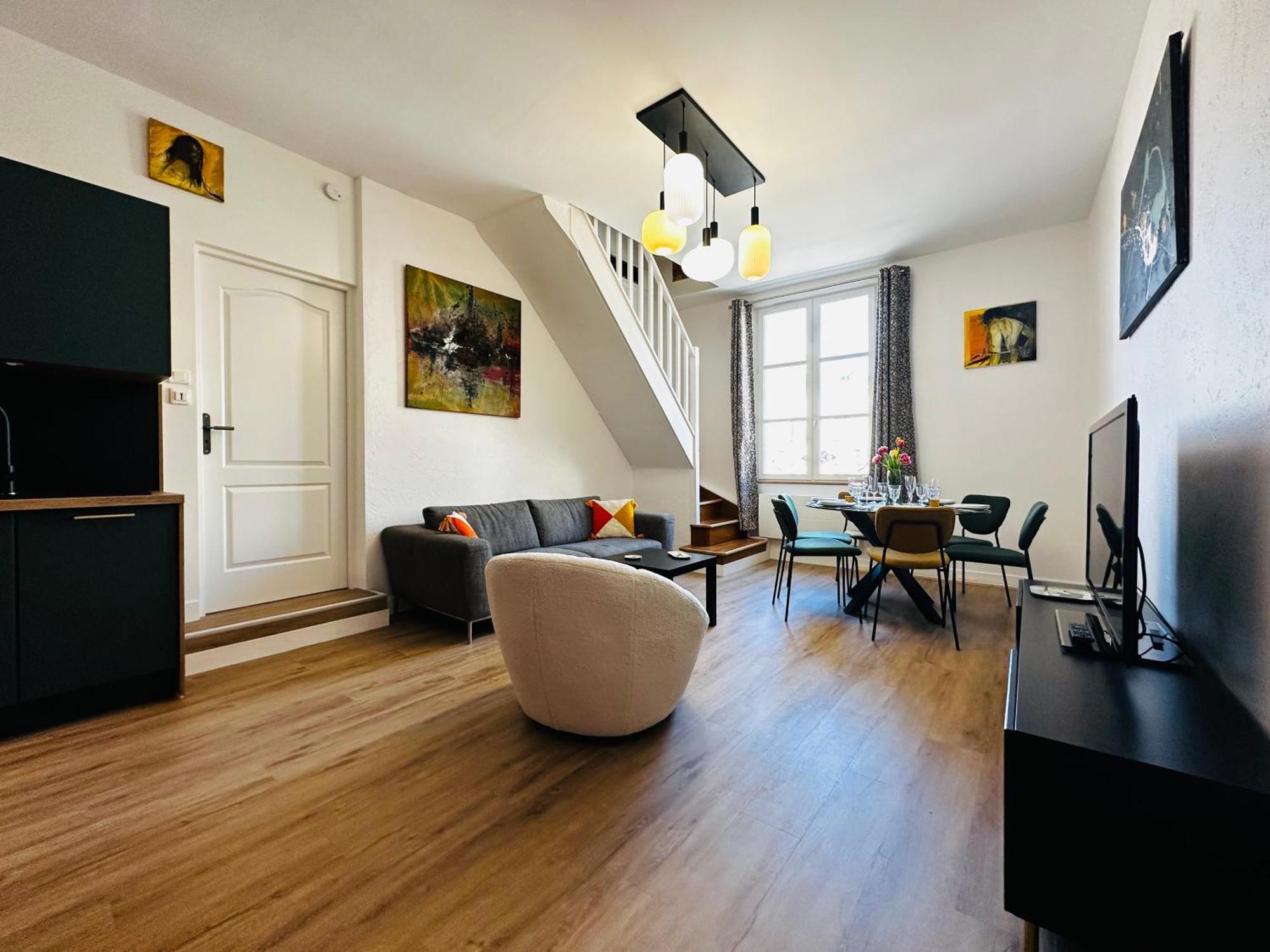 Apartment De Vitruve *